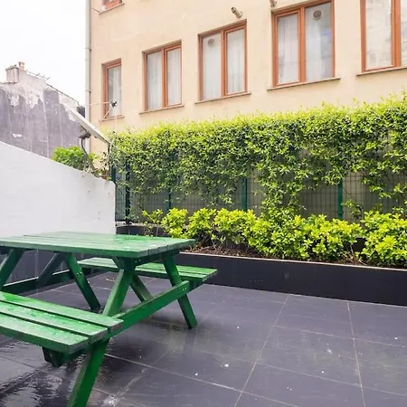 With Private Garden Near To Osmanbey *